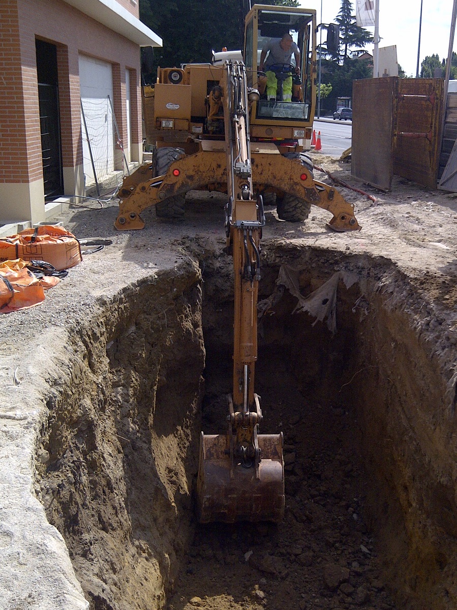 Terrassement pour création d'un bassin d'infiltration à Boissy-Saint-Léger(94)